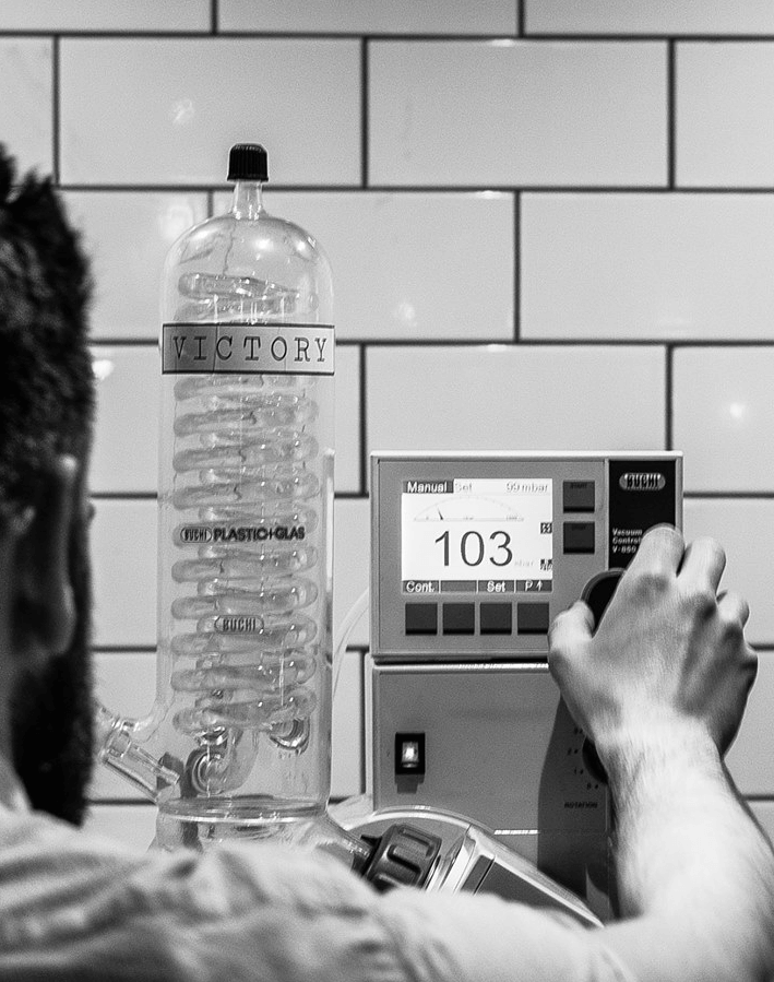 victory-gin-14 Victory Gin Max Chater Cold DIstilled London Gin