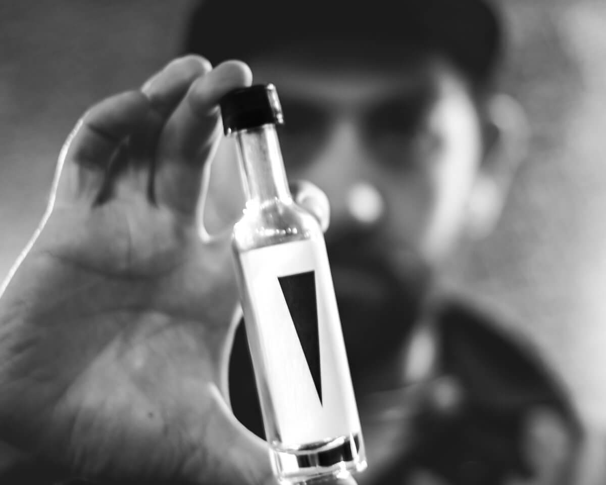 victory-gin-9 Victory Gin Max Chater Cold DIstilled London Gin